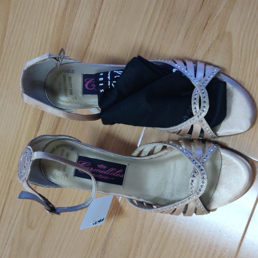 Dance shoes